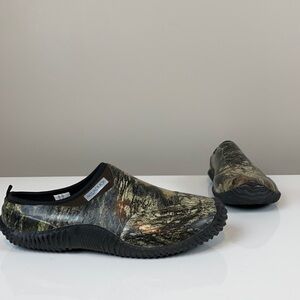 AquaDuck Camo Slip On Sail Duck Shoes Size 6